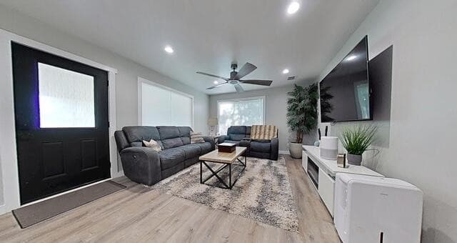 2-bedroom rental at 269 Lohmann St in Boerne, TX — photo 4