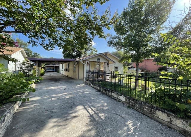 Home for sale at 330 Bradley St. in San Antonio, TX — photo 2