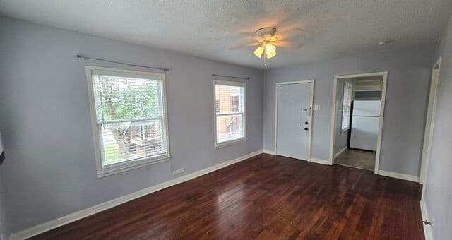 1-bedroom rental at 504 Elmhurst Ave Unit 3 in San Antonio, TX — photo 5
