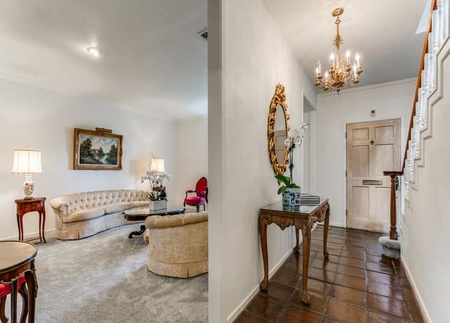 Home for sale at 20 Garden Square in San Antonio, TX — photo 4
