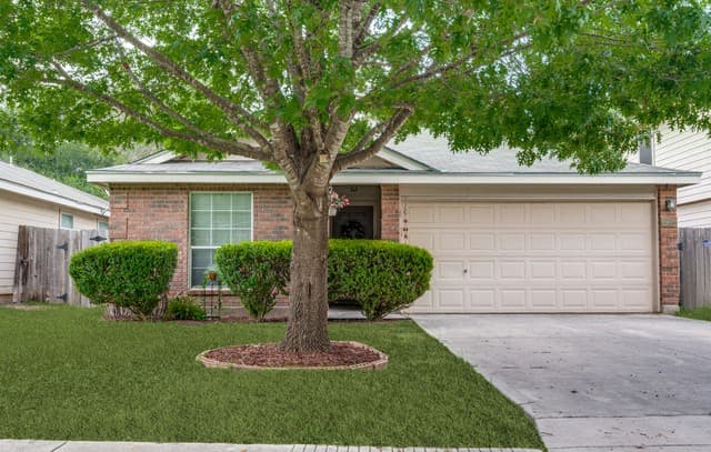 Home for sale at 15822 Manes Grv in San Antonio, TX — photo 4