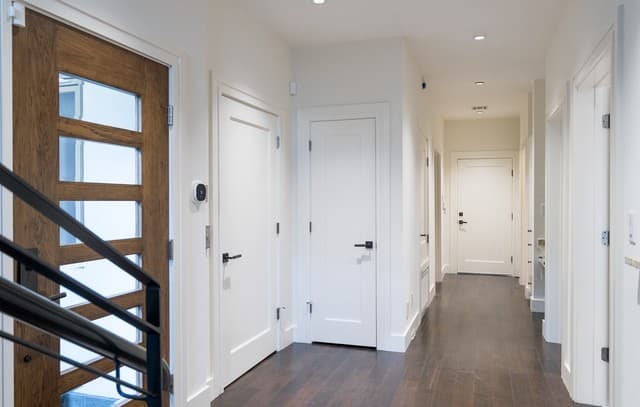 3-bedroom rental at 215 Annie Unit UNIT E in San Antonio, TX — photo 3