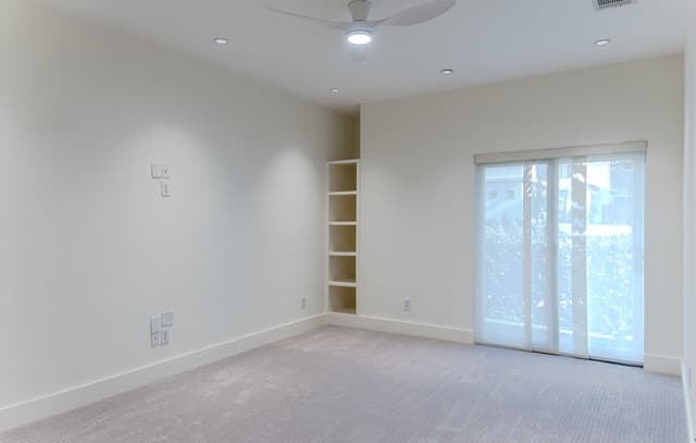 3-bedroom rental at 215 Annie Unit UNIT E in San Antonio, TX — photo 4