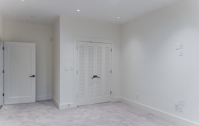 3-bedroom rental at 215 Annie Unit UNIT E in San Antonio, TX — photo 5