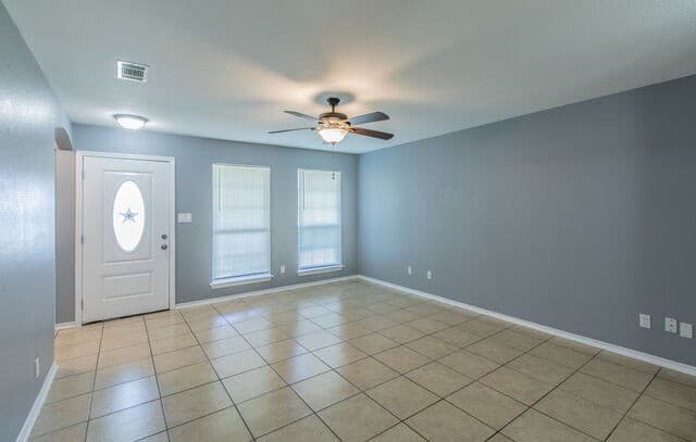 Home for sale at 5835 Midcrown Dr in San Antonio, TX — photo 3