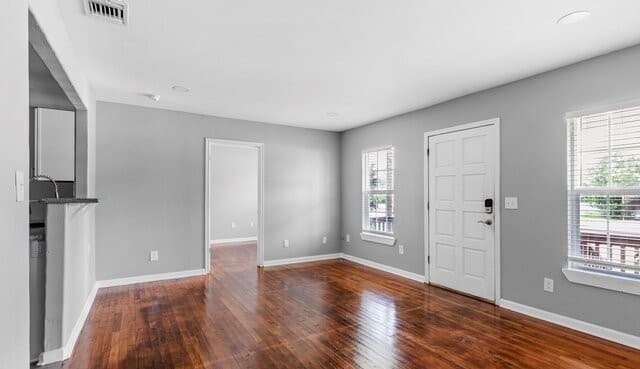 Home for sale at 606 Clower in San Antonio, TX — photo 3