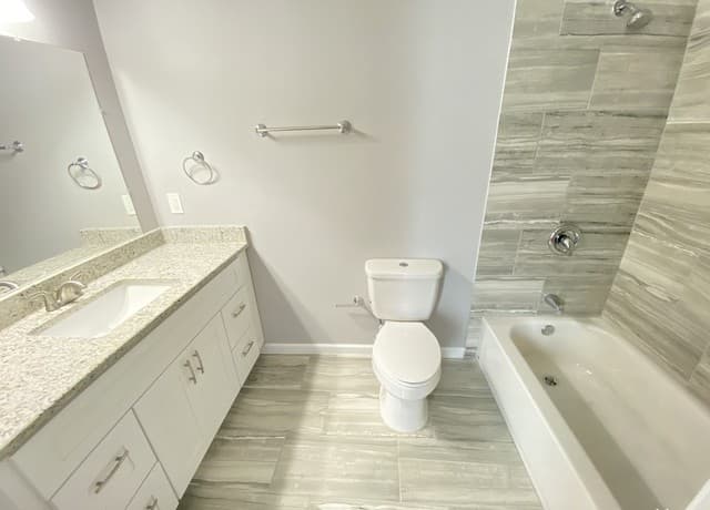 3-bedroom rental at 228 Lotus AVE Unit 101 in San Antonio, TX — photo 5