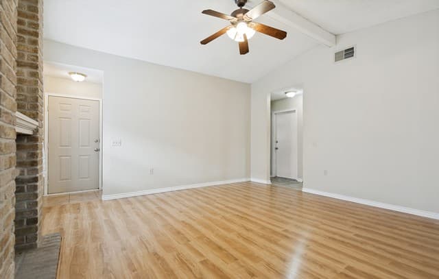 Home for sale at 9848 Meadow Way in Converse, TX — photo 2