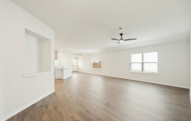 4-bedroom rental at 527 Avalon Banks in Cibolo, TX — photo 5