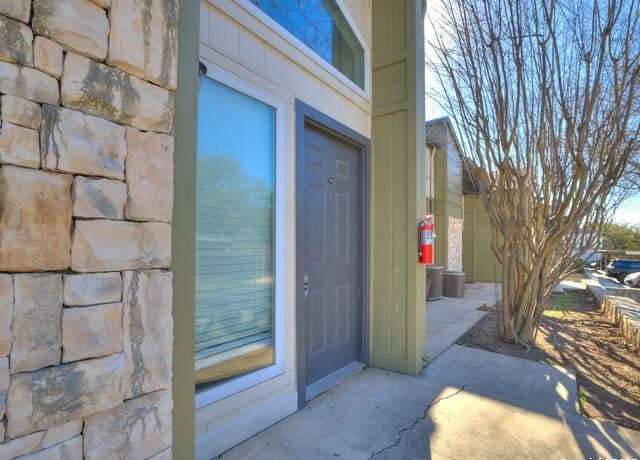2-bedroom rental at 100 Lorenz Rd Unit 1501 in San Antonio, TX — photo 3