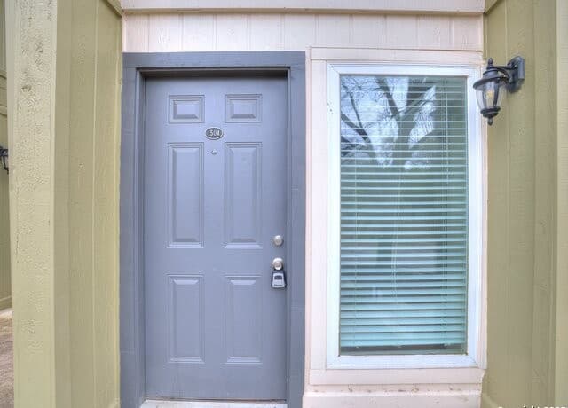 2-bedroom rental at 100 Lorenz Rd Unit 1504 in San Antonio, TX — photo 3