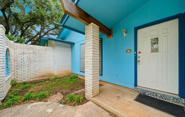 Home for sale at 5007 Del Oro Cir in San Antonio, TX — photo 2