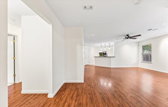 Home for sale at 3409 Columbia Drive in Cibolo, TX — photo 5