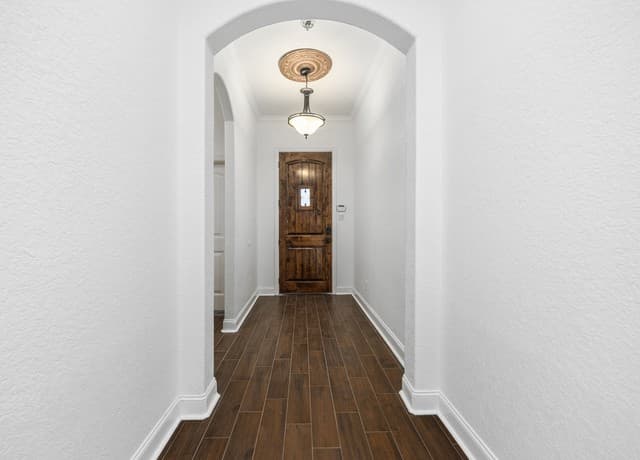 Home for sale at 6102 Agoura Hvn in San Antonio, TX — photo 3
