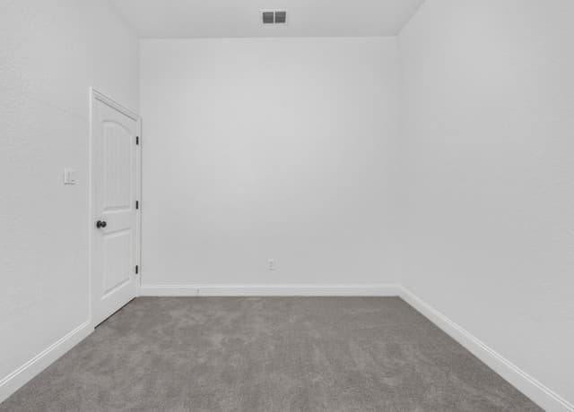 Home for sale at 6102 Agoura Hvn in San Antonio, TX — photo 5