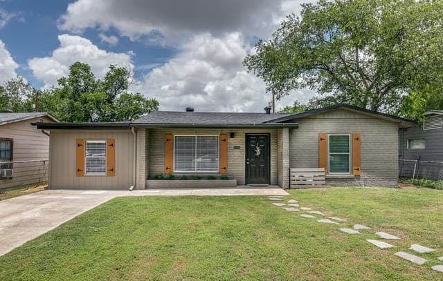Home for sale at 1007 La Manda Blvd in San Antonio, TX — photo 1