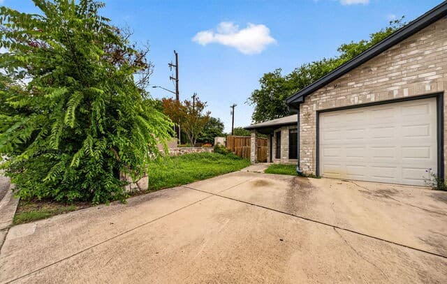 Home for sale at 8534 Sir Galahad in San Antonio, TX — photo 4