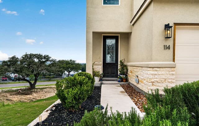 3-bedroom rental at 114 Magnolia Cir in Boerne, TX — photo 3
