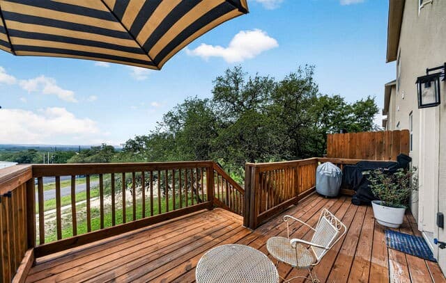 3-bedroom rental at 114 Magnolia Cir in Boerne, TX — photo 4