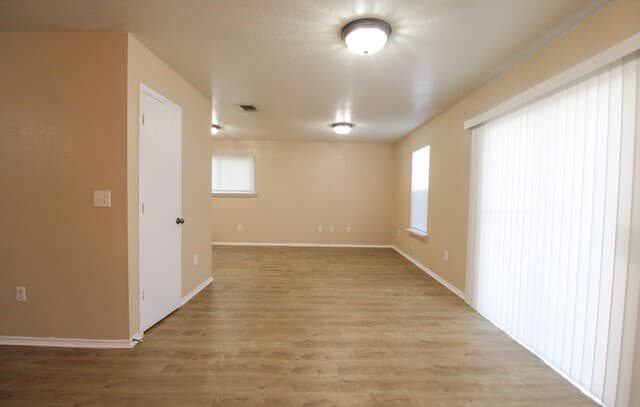 4-bedroom rental at 8314 Steep Valley in Converse, TX — photo 5