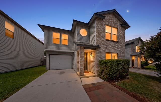 Home for sale at 11 Stager Hls in San Antonio, TX — photo 1