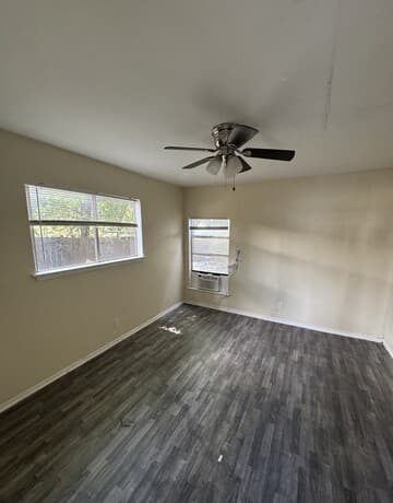 2-bedroom rental at 3614 Neer Ave Unit 1 in San Antonio, TX — photo 2