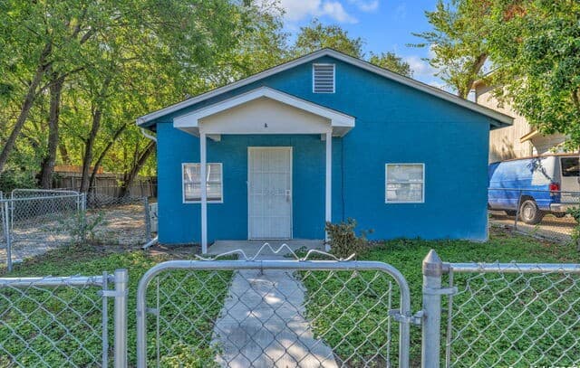2-bedroom rental at 834 Division Unit 2 in San Antonio TX