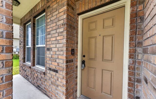 Home for sale at 2940 Mineral Spgs in Schertz, TX — photo 5