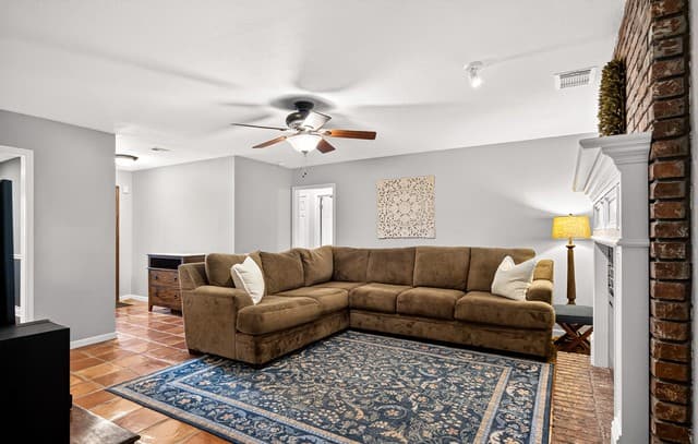 4-bedroom home for sale at 2635 Spring Cyn in San Antonio TX