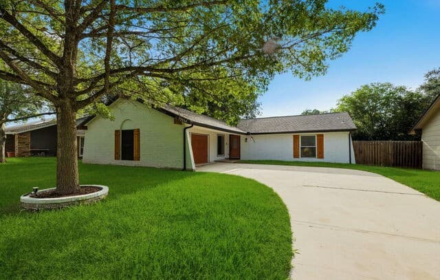 Home for sale at 12710 La Quinta in San Antonio, TX — photo 2