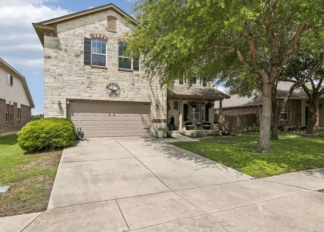 Home for sale at 212 Bison Ln in Cibolo, TX — photo 3