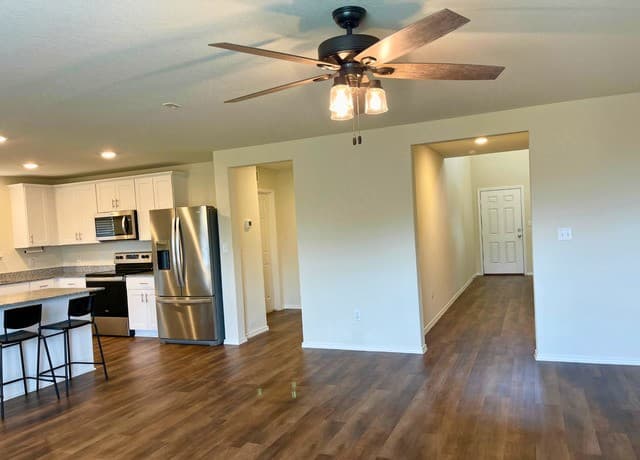 3-bedroom rental at 10320 Band Wagon in Converse, TX — photo 5