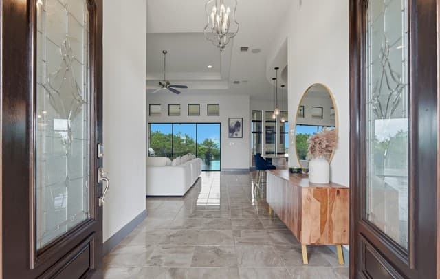 Home for sale at 755 Pr 2775 in Mico, TX — photo 4