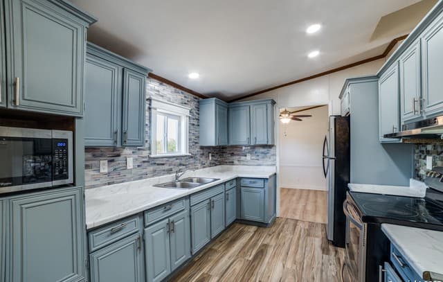3-bedroom rental at 8325 Fm 327 Unit 3 in Elmendorf, TX — photo 3