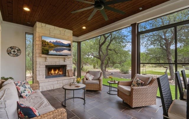 Home for sale at 1336 Mystic Shores Blvd in Spring Branch, TX — photo 3