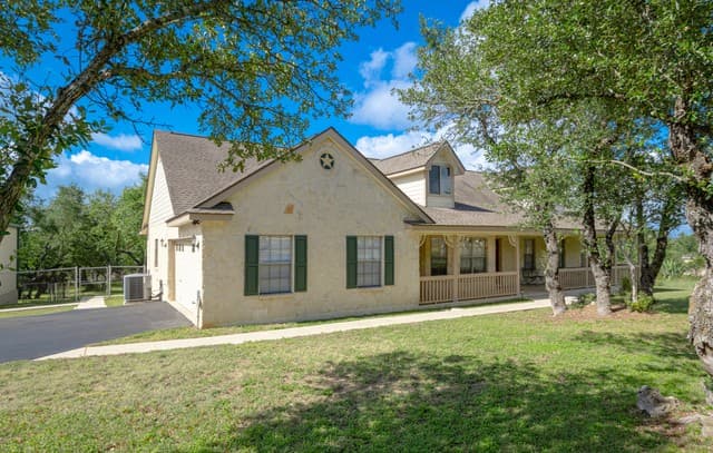 Home for sale at 6211 Yorkshire Dr in Spring Branch, TX — photo 1