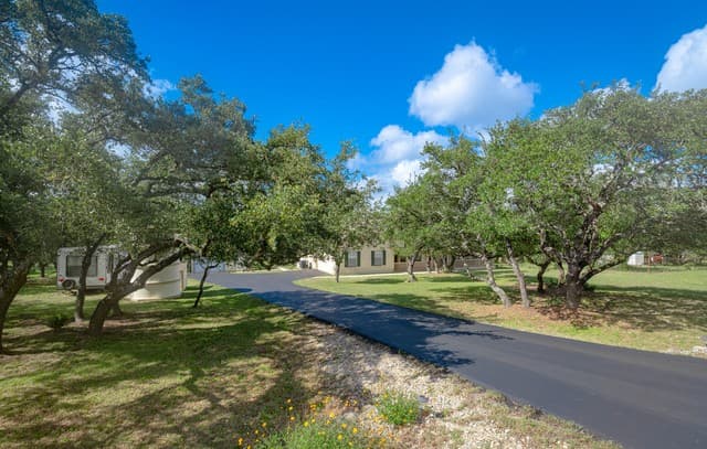 Home for sale at 6211 Yorkshire Dr in Spring Branch, TX — photo 5