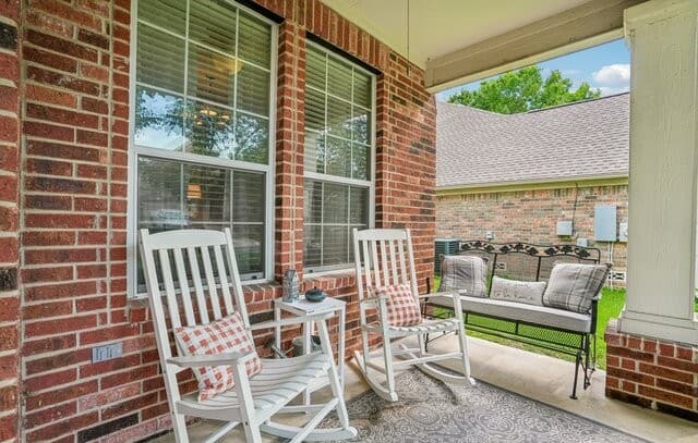 Home for sale at 990 Oak Park in Schertz, TX — photo 3
