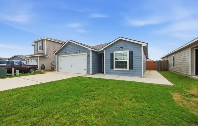 Home for sale at 3323 Begonia Bnd in San Antonio, TX — photo 2