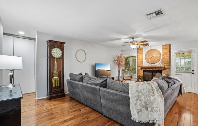 Home for sale at 16319 Falcon Hill St in San Antonio, TX — photo 5