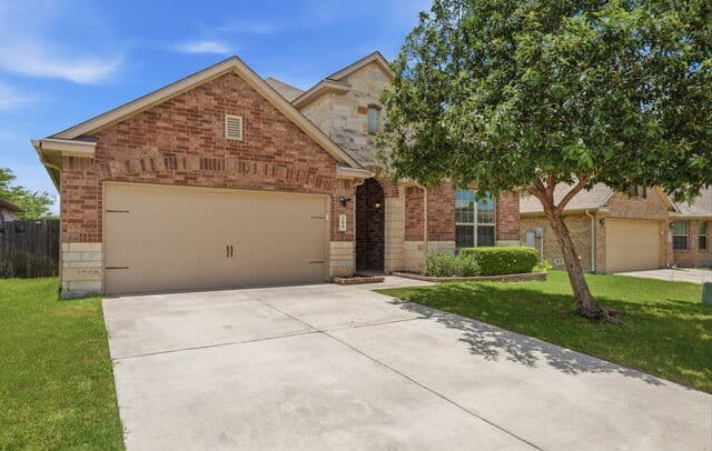 4-bedroom home for sale at 309 Albarella in Cibolo TX
