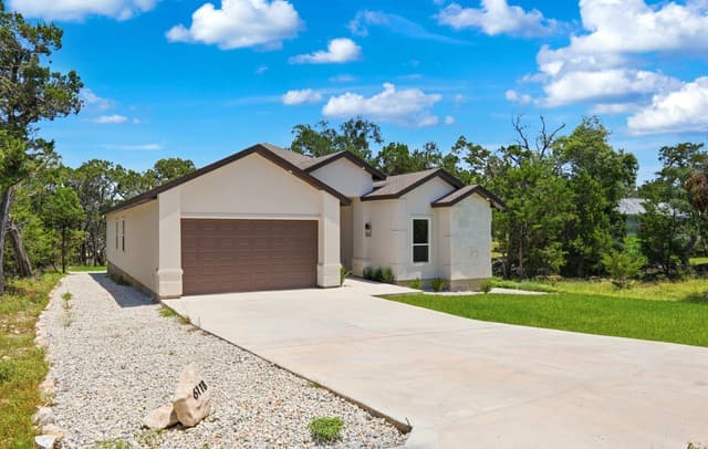 4-bedroom home for sale at 6118 Tanglewood in Spring Branch TX