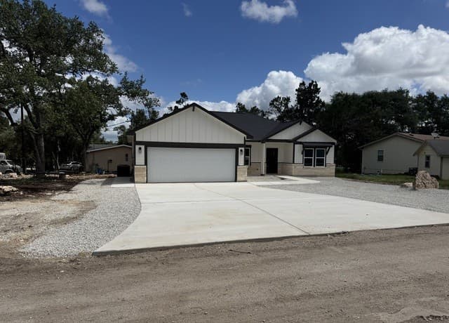 Home for sale at 1031 Sunset Park in Spring Branch, TX — photo 1