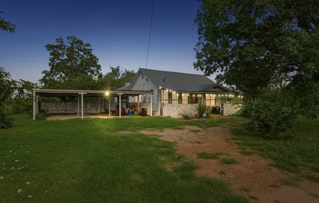 Home for sale at 14011 Wisdom Rd in Atascosa, TX — photo 2