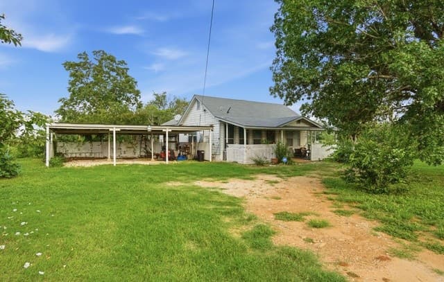 Home for sale at 14011 Wisdom Rd in Atascosa, TX — photo 5
