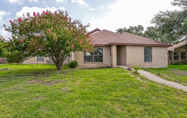 Home for sale at 6703 Linn Lake Dr in San Antonio, TX — photo 1