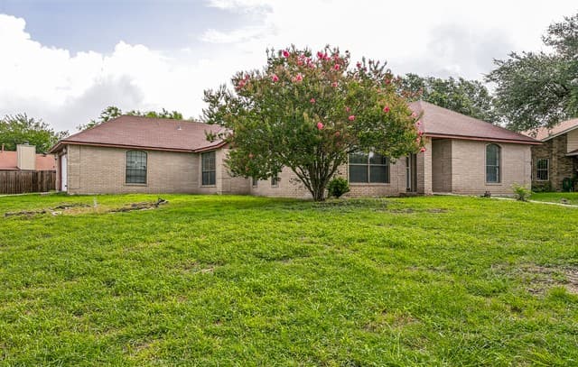 Home for sale at 6703 Linn Lake Dr in San Antonio, TX — photo 3