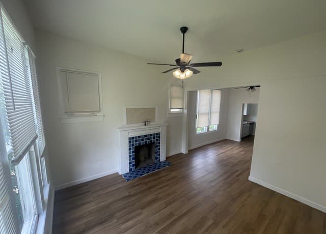 1-bedroom rental at 1815 E Houston St Unit 1 in San Antonio, TX — photo 2