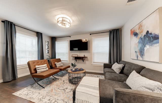 Home for sale at 406 Mckinley Ave in San Antonio, TX — photo 5