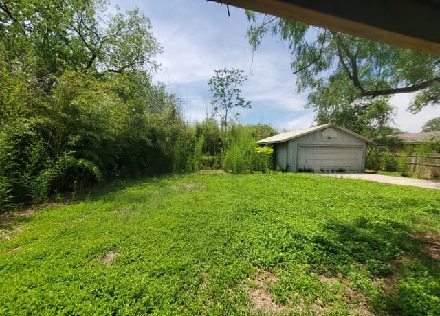 Home for sale at 171 Melliff Dr in San Antonio, TX — photo 2